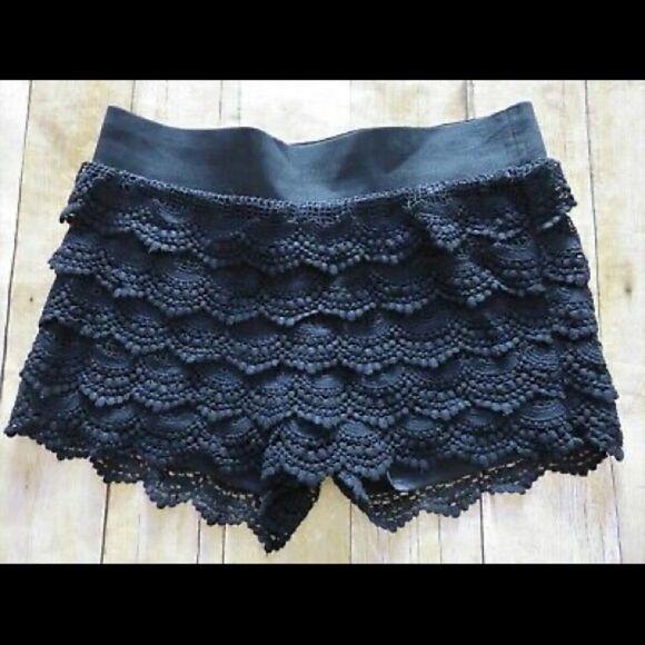 ✨Limonata Crocket Shorts✨  - Picture 2 of 3